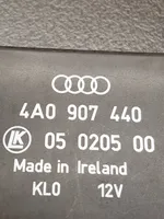 Audi A8 S8 D2 4D Logu tīrītāju intervāla relejs 4A0907440