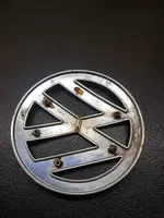 Volkswagen Transporter - Caravelle T5 Logo, emblème de fabricant 313220101a