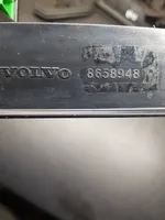 Volvo XC70 Kolmas/lisäjarruvalo 8658948
