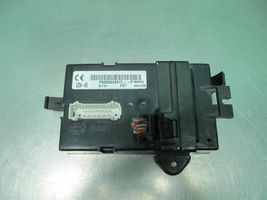 Renault Trafic II (X83) Galios (ECU) modulis P8200943317