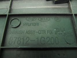 KIA Rio Panel wykończeniowy błotnika 878121G200