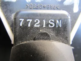 Nissan Qashqai Manetka / Przełącznik wycieraczek 7721SN