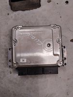 Renault Clio IV Komputer / Sterownik ECU i komplet kluczy 