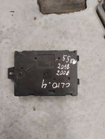 Renault Clio IV Komputer / Sterownik ECU i komplet kluczy 