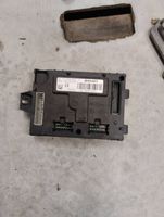 Renault Clio IV Komputer / Sterownik ECU i komplet kluczy 