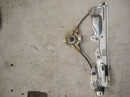 Renault Megane IV Takaoven manuaalinen ikkunan nostin 827205179R