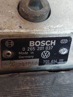 Volkswagen Transporter - Caravelle T4 ABS-pumppu 701614111