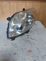 Toyota Auris 150 Lampa przednia 