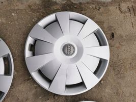 Audi A3 S3 8P R16 wheel hub/cap/trim 8V0601147C