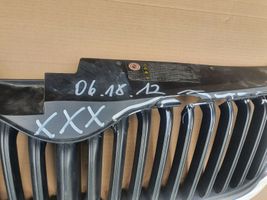 Skoda Yeti (5L) Maskownica / Grill / Atrapa górna chłodnicy 5L0853668