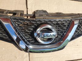 Nissan Qashqai Maskownica / Grill / Atrapa górna chłodnicy 623104EM0AB1