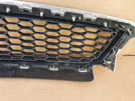 Chevrolet Captiva Grille calandre supérieure de pare-chocs avant 9694517