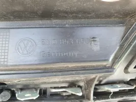 Volkswagen Tiguan Etupuskurin ylempi jäähdytinsäleikkö 5NO853653F