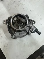 Volkswagen Touareg I Pompe à vide 057145100L