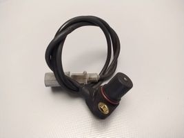 Audi A4 S4 B5 8D Kloķvārpstas stāvokļa sensors 0281002