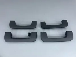 Porsche Macan Un set di maniglie per il soffitto 95b857644