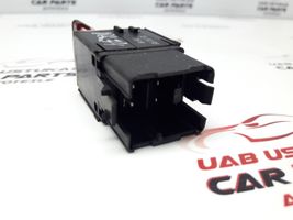 Volkswagen PASSAT B6 Botón interruptor de luz de peligro 3C8953509