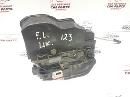 BMW 1 E81 E87 Zamek drzwi przednich 7167067