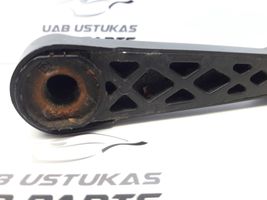 Nissan Micra Etupyyhkimen sulan varsi 135