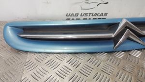 Citroen Xsara Picasso Front bumper upper radiator grill 