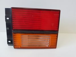 Volkswagen Vento Lampy tylnej klapy bagażnika 1H5945107