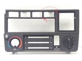 BMW 3 E30 Panel klimatyzacji / Ogrzewania 1385961