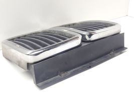 BMW 3 E30 Front grill 1884350