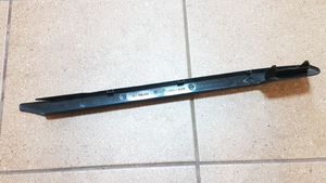 Volkswagen Polo III 6N 6N2 6NF Cache rail de siège conducteur avant 357881088