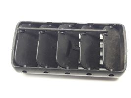 Nissan Sunny Copertura griglia di ventilazione laterale cruscotto 