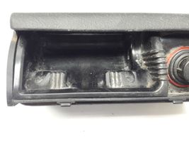 Volkswagen PASSAT B5 Popielniczka przednia tunelu środkowego 3B0857961F