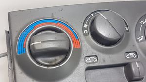 Fiat Punto (176) Panel klimatyzacji 751135H