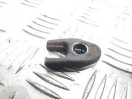 Renault Clio II Fuel Injector clamp holder 