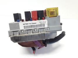 Fiat Punto (176) Module de fusibles 46798118