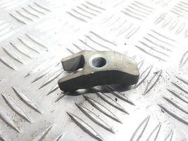 Audi 80 90 S2 B4 Fuel Injector clamp holder 