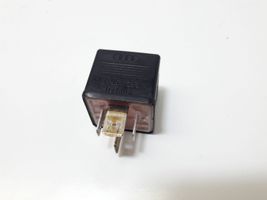 Audi A6 S6 C4 4A Other relay 443951253S