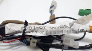 Mazda Demio Inna wiązka przewodów / kabli D2016706YC