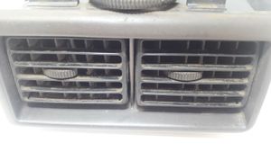 Audi 100 200 5000 C3 Garniture, panneau de grille d'aération latérale 443819983A