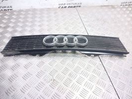 Audi 80 90 B3 Grotelės viršutinės 893853655