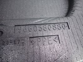 Peugeot 308 Vararenkaan osion verhoilu 9660580880