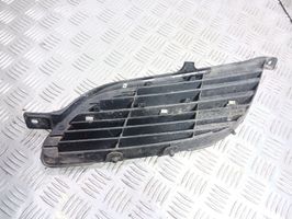 Nissan Almera Tino Grille calandre supérieure de pare-chocs avant 9381M020