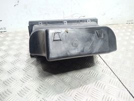 Volkswagen PASSAT B3 Hansikaslokerosarja 357857103