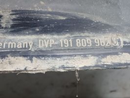 Volkswagen Jetta II Etupyörän sisälokasuojat 191809962