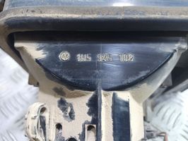 Volkswagen Vento Lampy tylnej klapy bagażnika 1H5945108