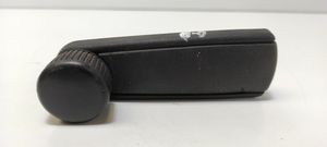 Volkswagen PASSAT B3 Rear door window winding handle 357837581