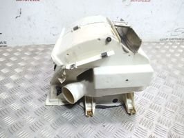 Audi 80 90 B2 Pečiuko radiatorius 811819096