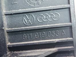 Audi 80 90 B2 Element deski rozdzielczej 811919053A