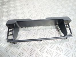 Audi 80 90 B2 Verkleidung des Armaturenbretts 811919053A