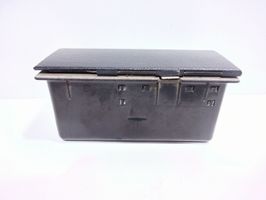 Audi 100 200 5000 C3 Takaoven tuhkakuppi 443857421