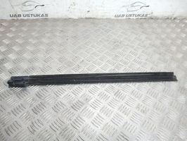 Audi A4 S4 B7 8E 8H Listwa tylnego błotnika 8H0839477