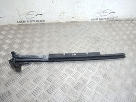 Audi A4 S4 B7 8E 8H Guarnizione in gomma finestrino/vetro portiera posteriore 8H0839480